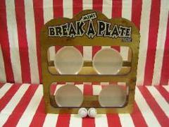 Brake a Plate with 4 Bean Bags Brake a Plate with 4 Bean Bags